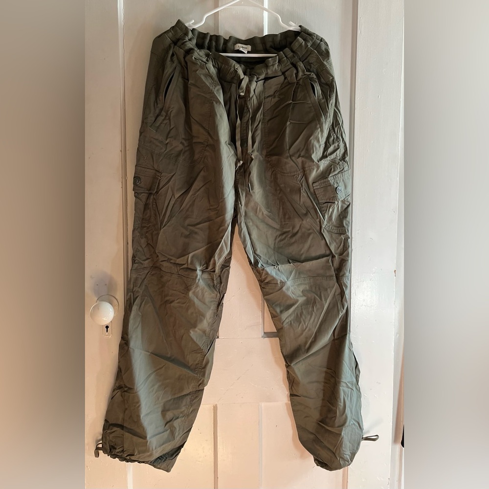 Women's L L Bean Olive Cargo Pants